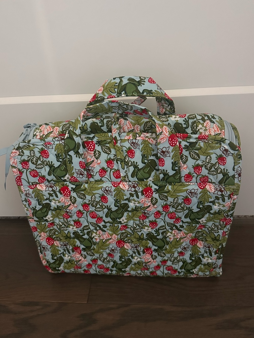 Vera Bradley Essential Grand Hanging Organizer NWT